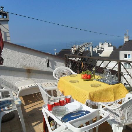 Apartments Simpa Njivice Ngoại thất bức ảnh